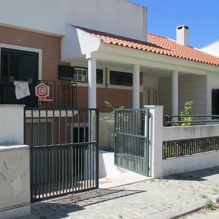 Pensión Residencial Marialva Park